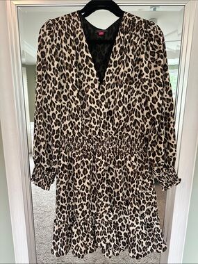 Vince Camuto Leopard Print V-Neck Dress in Black and Brown